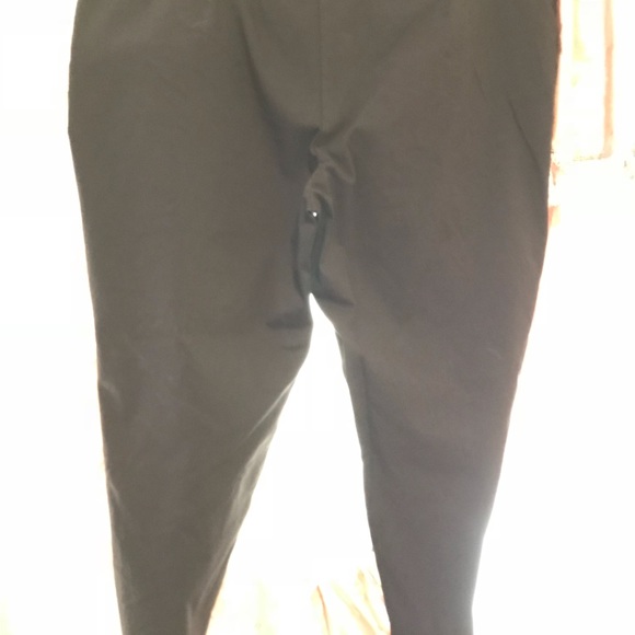 SOLD 4X (26-28)Petite pull up black slacks - Picture 5 of 6